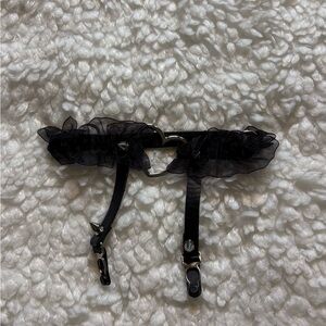 Elegant Black Garter with Ruffle Detail